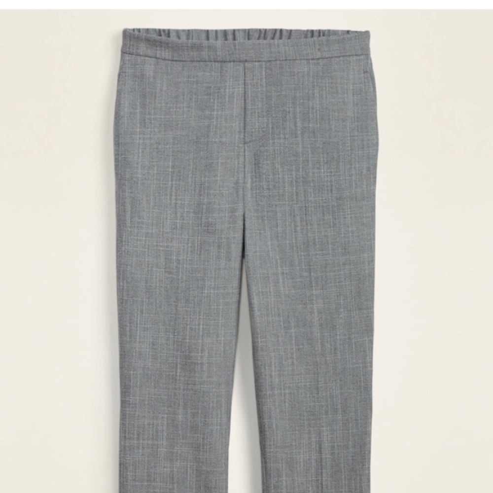 NWT Old Navy Straight Leg Mid-Rise Pull On Pants